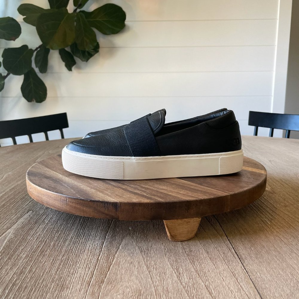 *NEW* UGG Chayze Slip on Sneaker